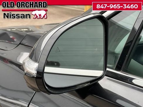Used 2023 Hyundai Santa Fe Limited AWD/4WD image 11