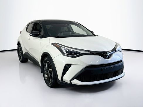 Used 2021 Toyota C-HR Limited FWD image 3