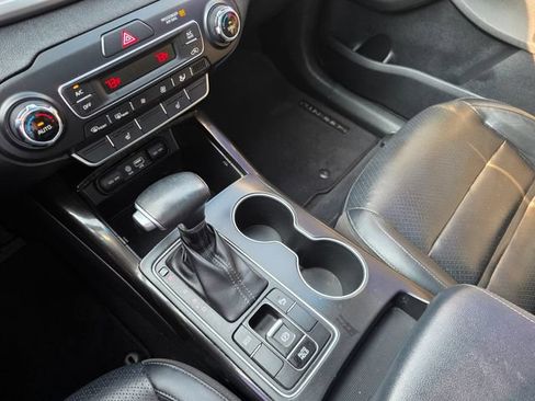 Used 2020 Kia Sorento EX FWD image 30