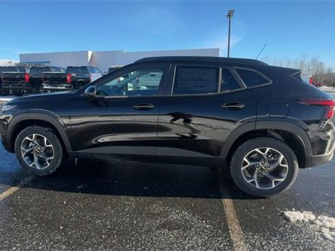 New 2026 Chevrolet Trax LT image 8