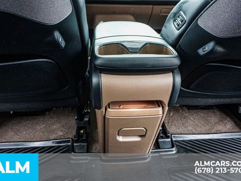 Used 2024 Kia EV9 GT-Line image 34