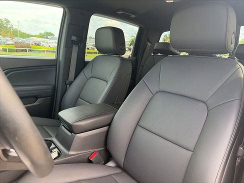 Used 2024 Chevrolet Colorado LT w/ LT Convenience Package III AWD/4WD image 50