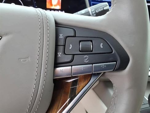 Used 2023 Cadillac Escalade Sport Platinum w/ LPO, ONYX Package AWD/4WD image 24