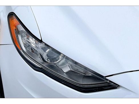 Used 2018 Ford Fusion SE image 27