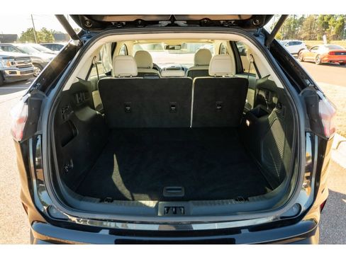 Used 2019 Ford Edge Titanium w/ Equipment Group 301A image 15
