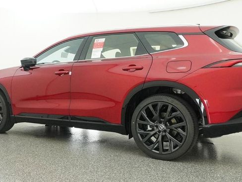 New 2026 Toyota Crown Signia image 2