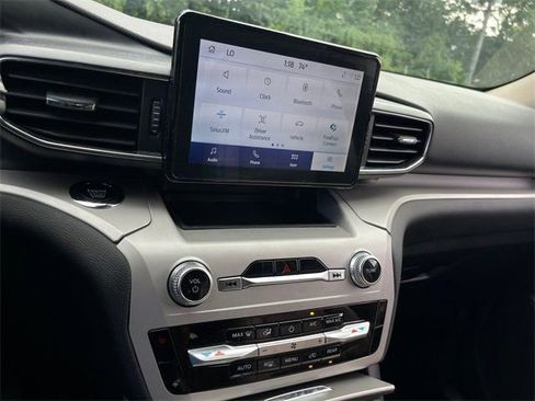 Used 2024 Ford Explorer XLT w/ Equipment Group 202A image 15