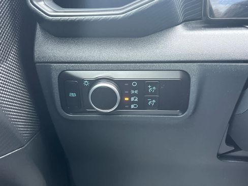 Used 2025 Ford Mustang Coupe image 27