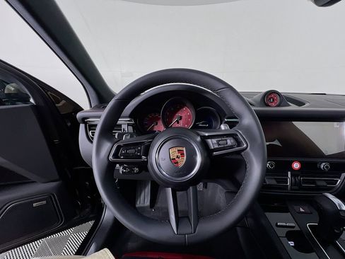 New 2026 Porsche Macan S image 12