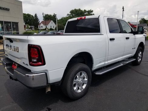 Certified 2025 RAM 2500 Big Horn AWD/4WD image 9