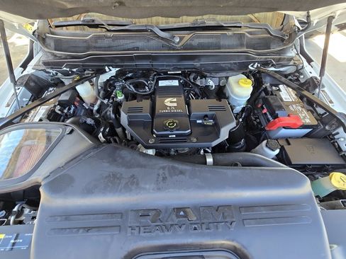 Used 2020 RAM 2500 Laramie w/ Chrome Appearance Group image 46