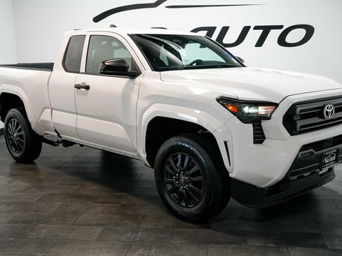 Used 2024 Toyota Tacoma SR RWD image 7