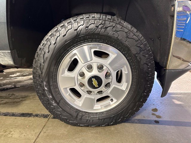 Used 2018 Chevrolet Silverado 2500 LT AWD/4WD image 11