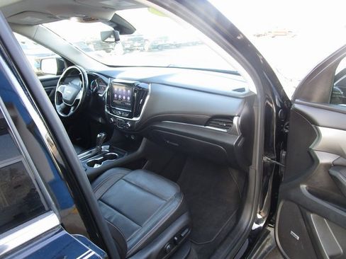 Used 2020 Chevrolet Traverse LT w/ LT Premium Package image 29