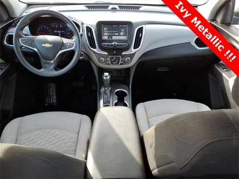 Used 2018 Chevrolet Equinox LS image 11