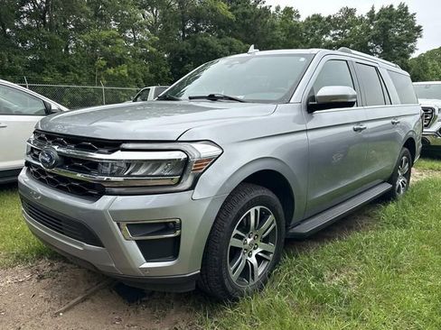 Certified 2024 Ford Expedition Max Limited RWD image 3