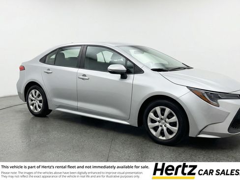 Used 2025 Toyota Corolla LE FWD image 1