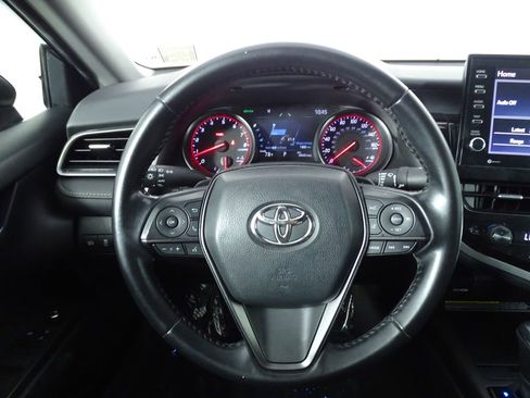 Used 2021 Toyota Camry XSE FWD image 20