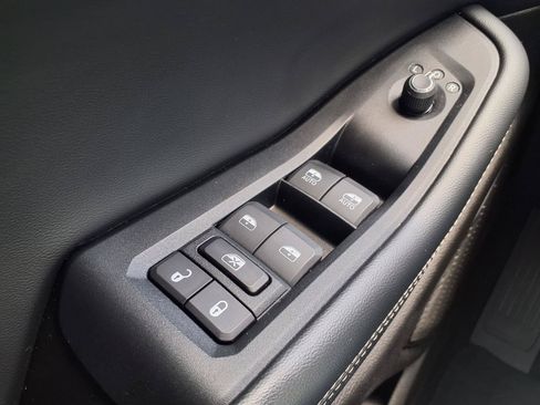 Used 2024 Jeep Grand Cherokee Laredo X w/ Luxury Tech Group I RWD image 22