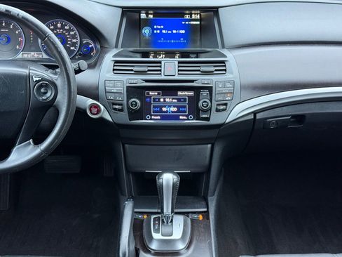 Used 2014 Honda Crosstour EX-L image 18