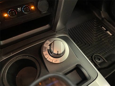 Used 2023 Toyota 4Runner Limited image 9