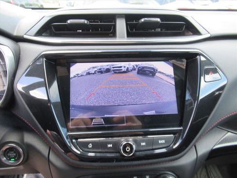 Used 2023 Chevrolet TrailBlazer RS w/ Sun and Liftgate Package image 26