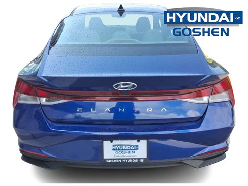 Used 2021 Hyundai Elantra SE FWD image 7