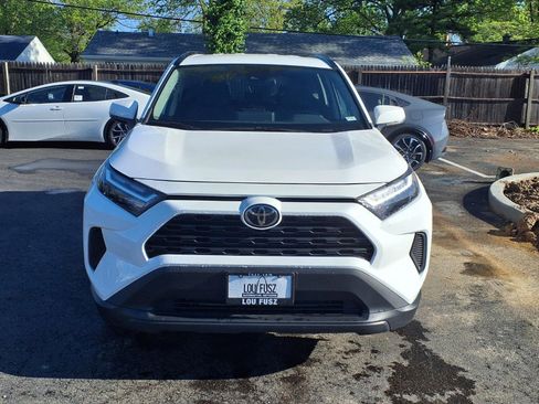 Certified 2025 Toyota RAV4 XLE FWD image 30