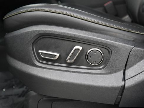 Used 2024 Rivian R1S Adventure AWD/4WD image 28