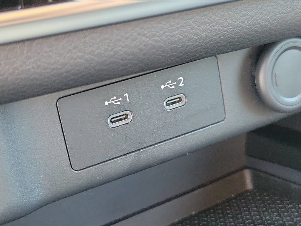 Certified 2026 Nissan Rogue SV AWD/4WD image 29