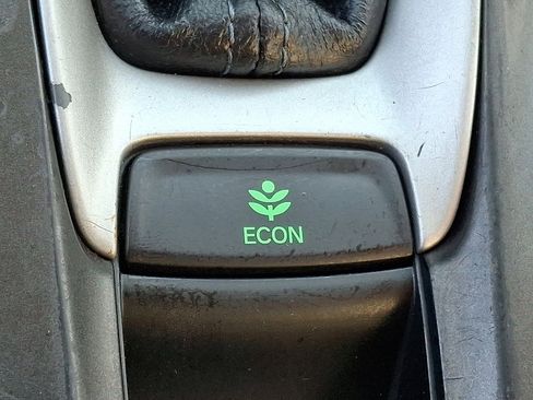 Used 2018 Honda Accord EX-L image 25