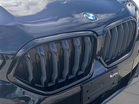 Certified 2022 BMW X6 xDrive40i w/ M Sport Package AWD/4WD image 31