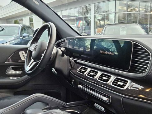 Used 2020 Mercedes-Benz GLS 450 4MATIC image 12
