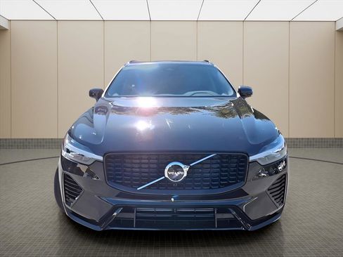 Used 2025 Volvo XC60 T8 Plus w/ Protection Package Premier image 35