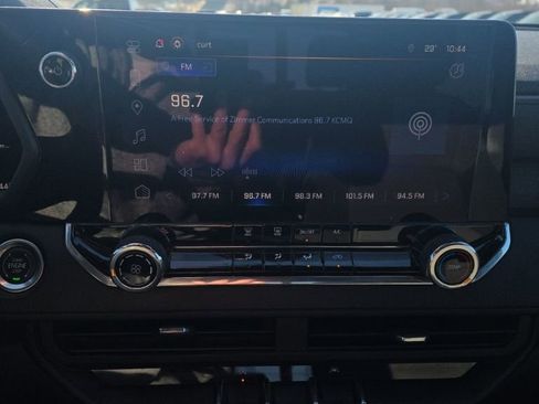 Used 2024 Chevrolet Colorado Trail Boss image 13