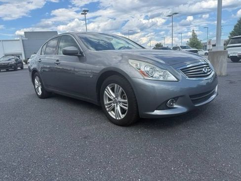 Used 2015 INFINITI Q40 AWD w/ Navigation Package image 1