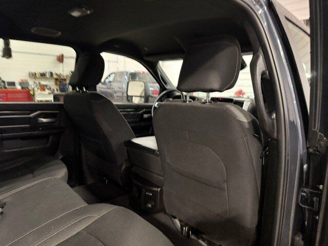 Used 2025 RAM 2500 Big Horn AWD/4WD image 15