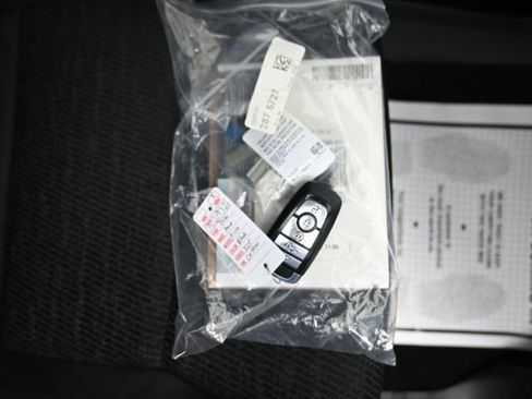 Used 2022 Ford F150 XLT w/ Equipment Group 302A High image 8