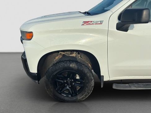 Used 2021 Chevrolet Silverado 1500 Custom Trail Boss AWD/4WD image 23