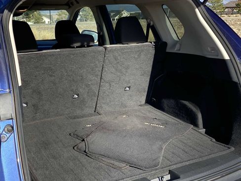 Used 2022 Nissan Rogue SV image 23