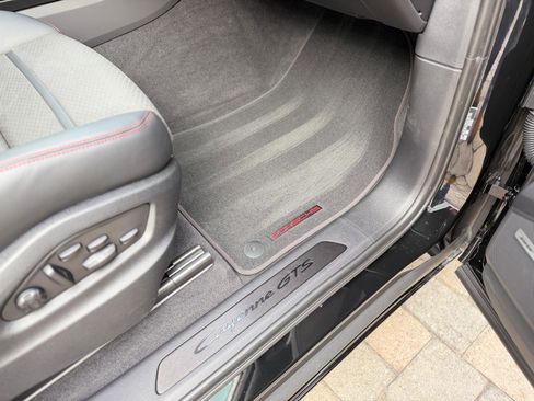 Used 2025 Porsche Cayenne GTS image 51