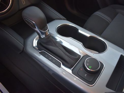 Used 2025 Chevrolet Blazer LT image 27