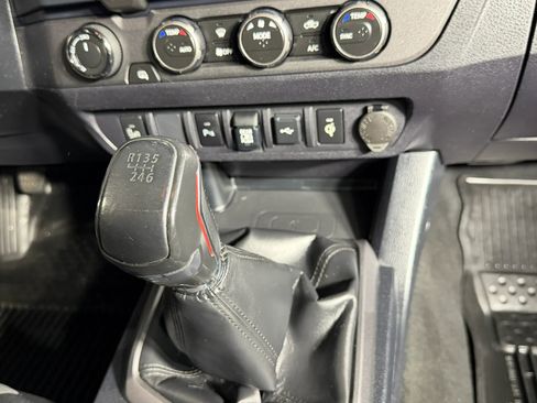 Used 2020 Toyota Tacoma TRD Off-Road w/ Technology Package image 23