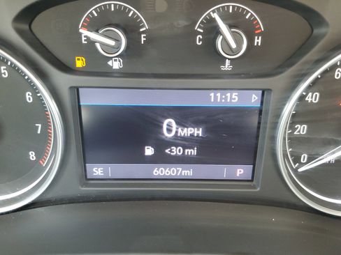 Used 2020 Buick Enclave Essence image 19