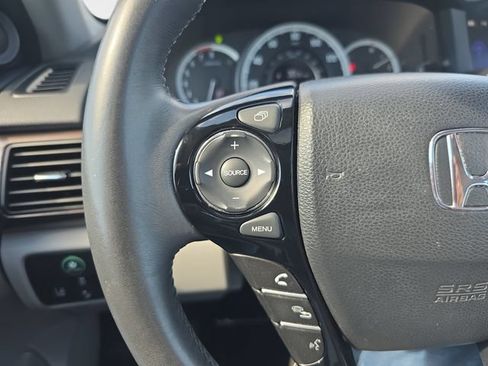 Used 2016 Honda Accord EX-L image 19