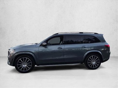 Used 2023 Mercedes-Benz GLS 450 4MATIC image 9