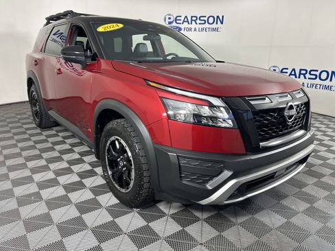 Used 2024 Nissan Pathfinder Rock Creek AWD/4WD image 3