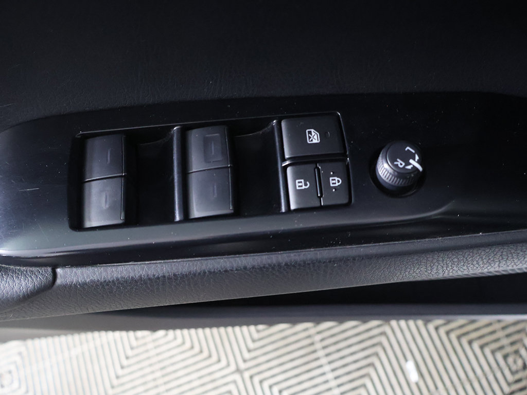 Used 2025 Toyota Camry LE FWD image 34