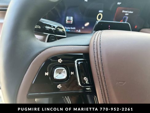 New 2026 Lincoln Aviator Reserve w/ Illumination Package RWD image 17