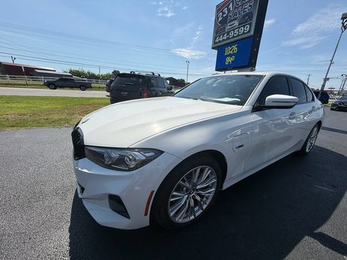 Used 2023 BMW 330e xDrive AWD/4WD image 8
